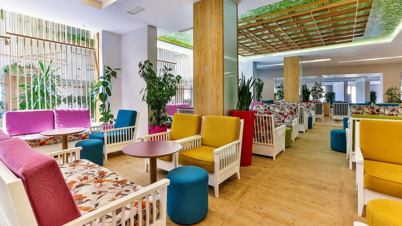 Carine Hotel Park Bijela Eksteriør billede