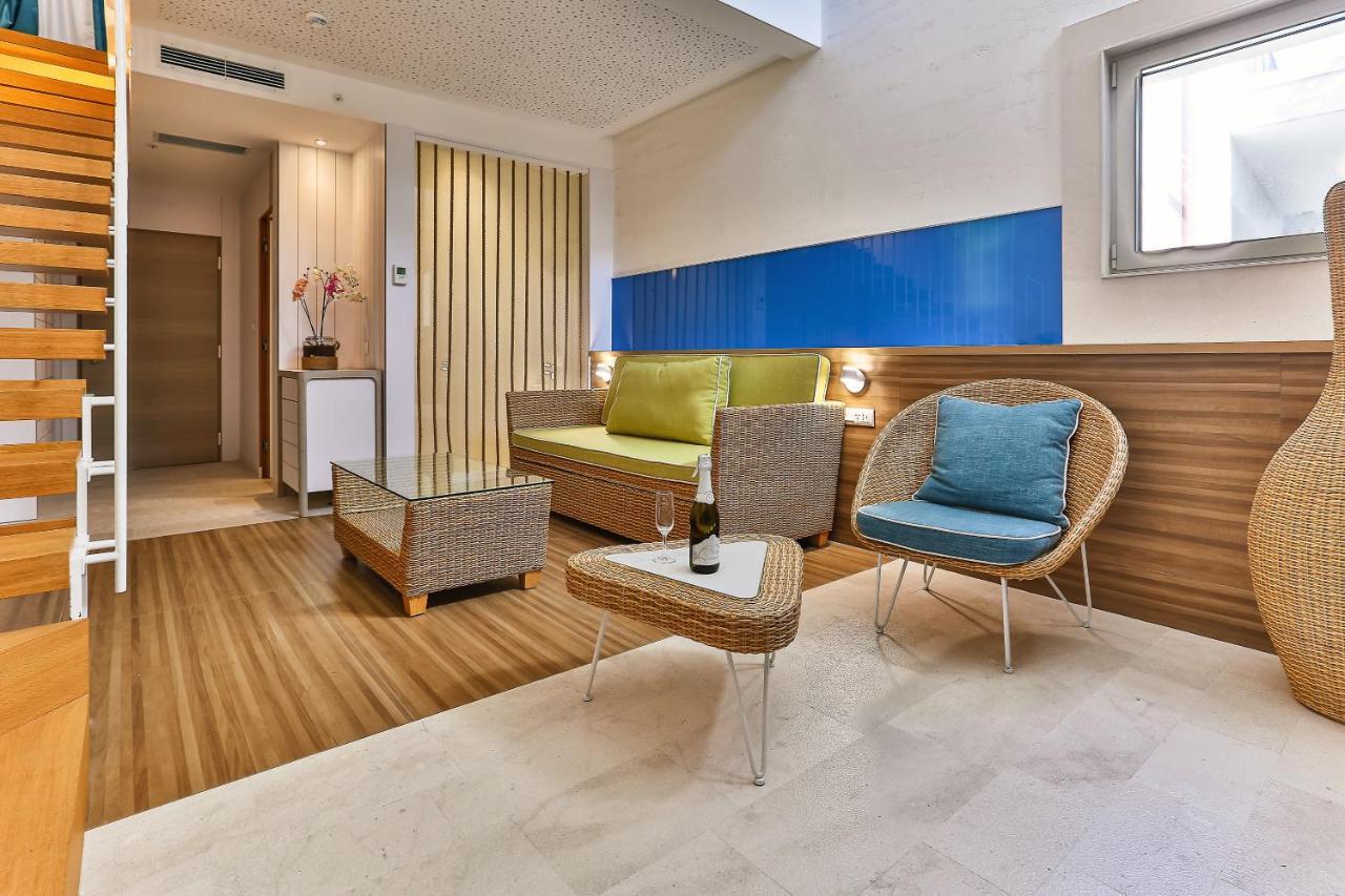 Carine Hotel Park Bijela Eksteriør billede